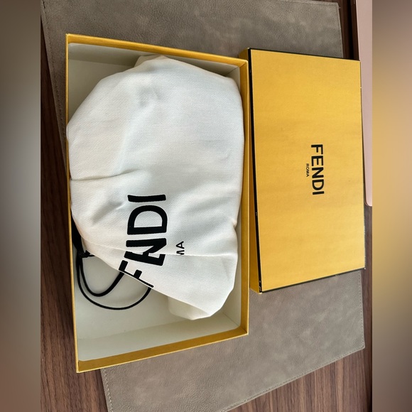 Sold - Picture 2 of 6